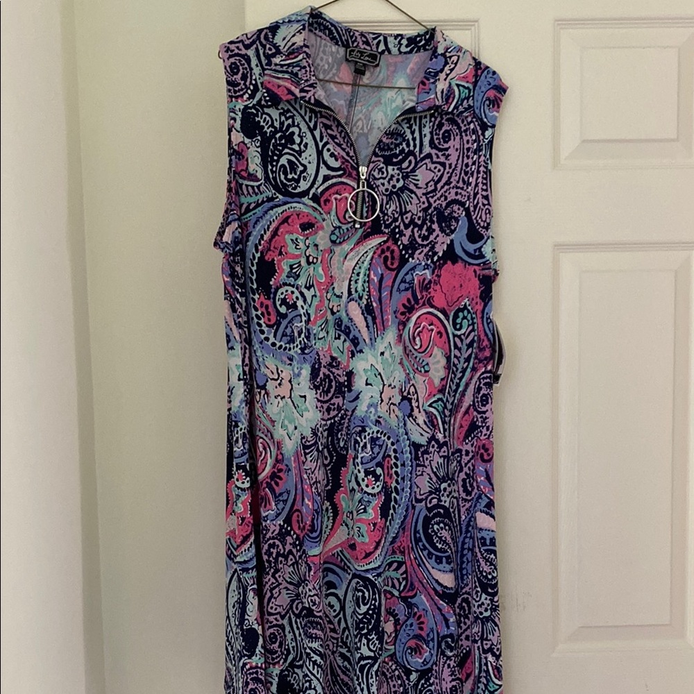 Elegant Blue and Pink Dress with Vibrant Design